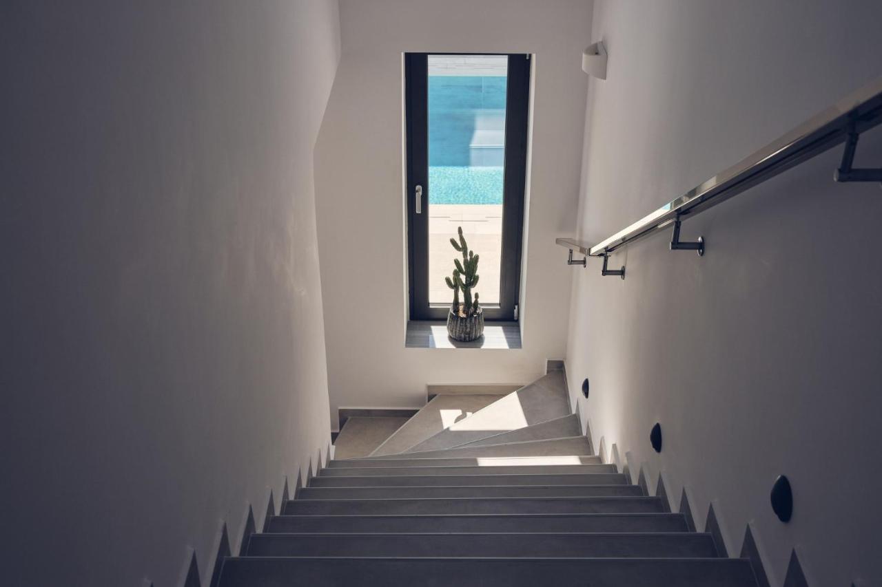 Bougainvillea Villa Keri Bagian luar foto